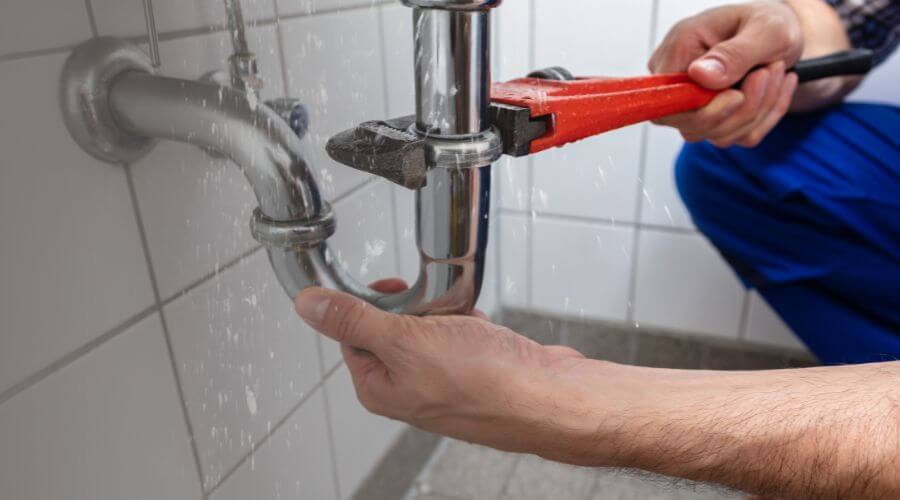 Expert burst pipe repair services in West Suffield, CT